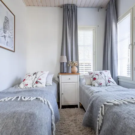 In Lapland - Leviraitti 14 B6 *